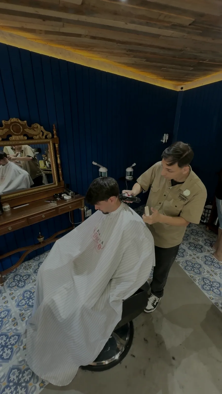 Corte sendo feito